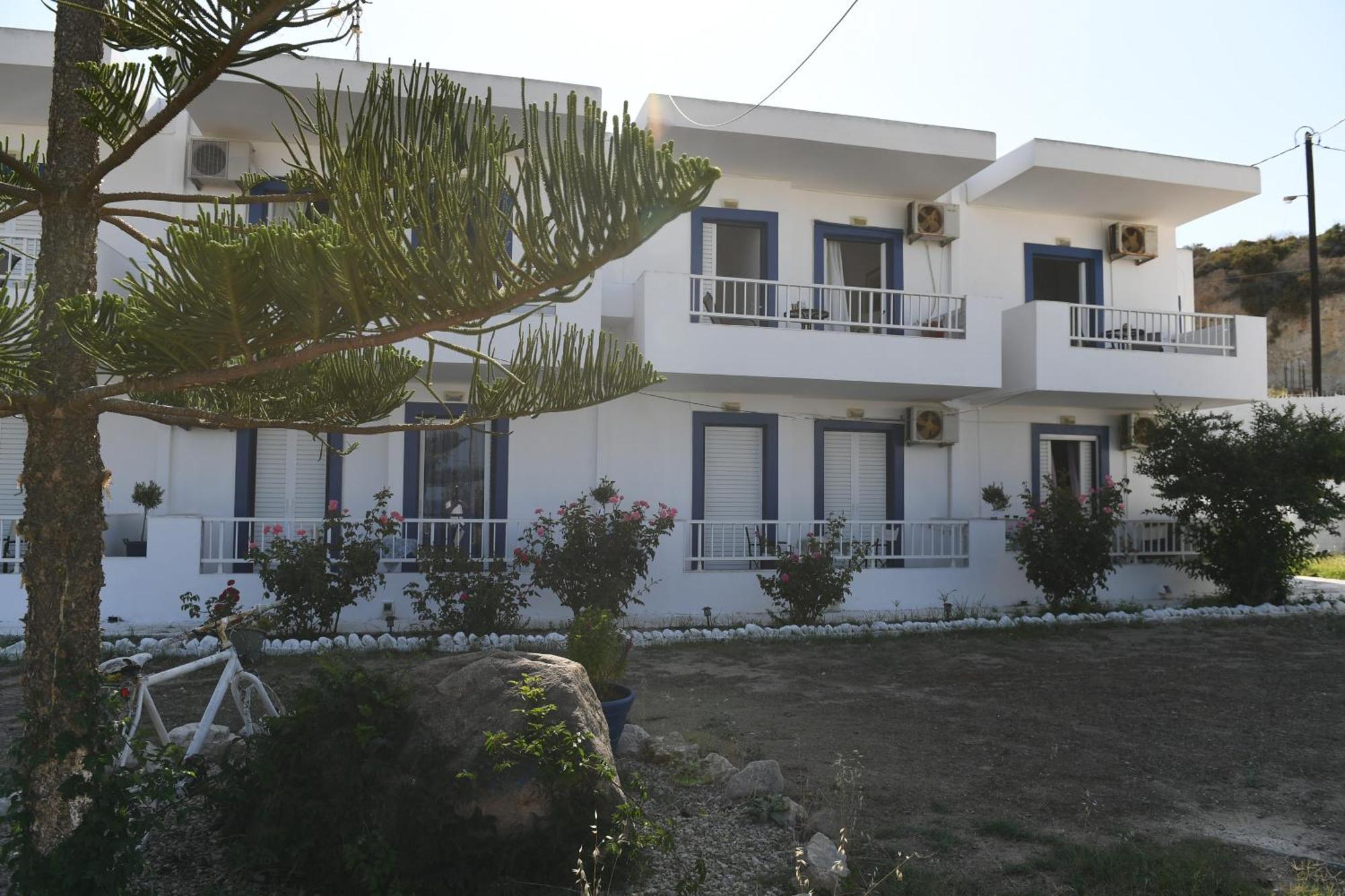 Mimis Apartments Kéfalos Extérieur photo