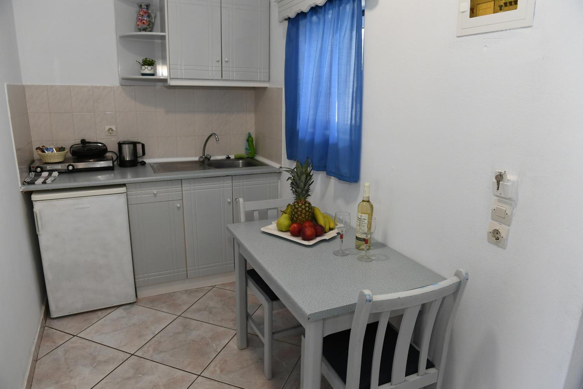 Mimis Apartments Kéfalos Extérieur photo